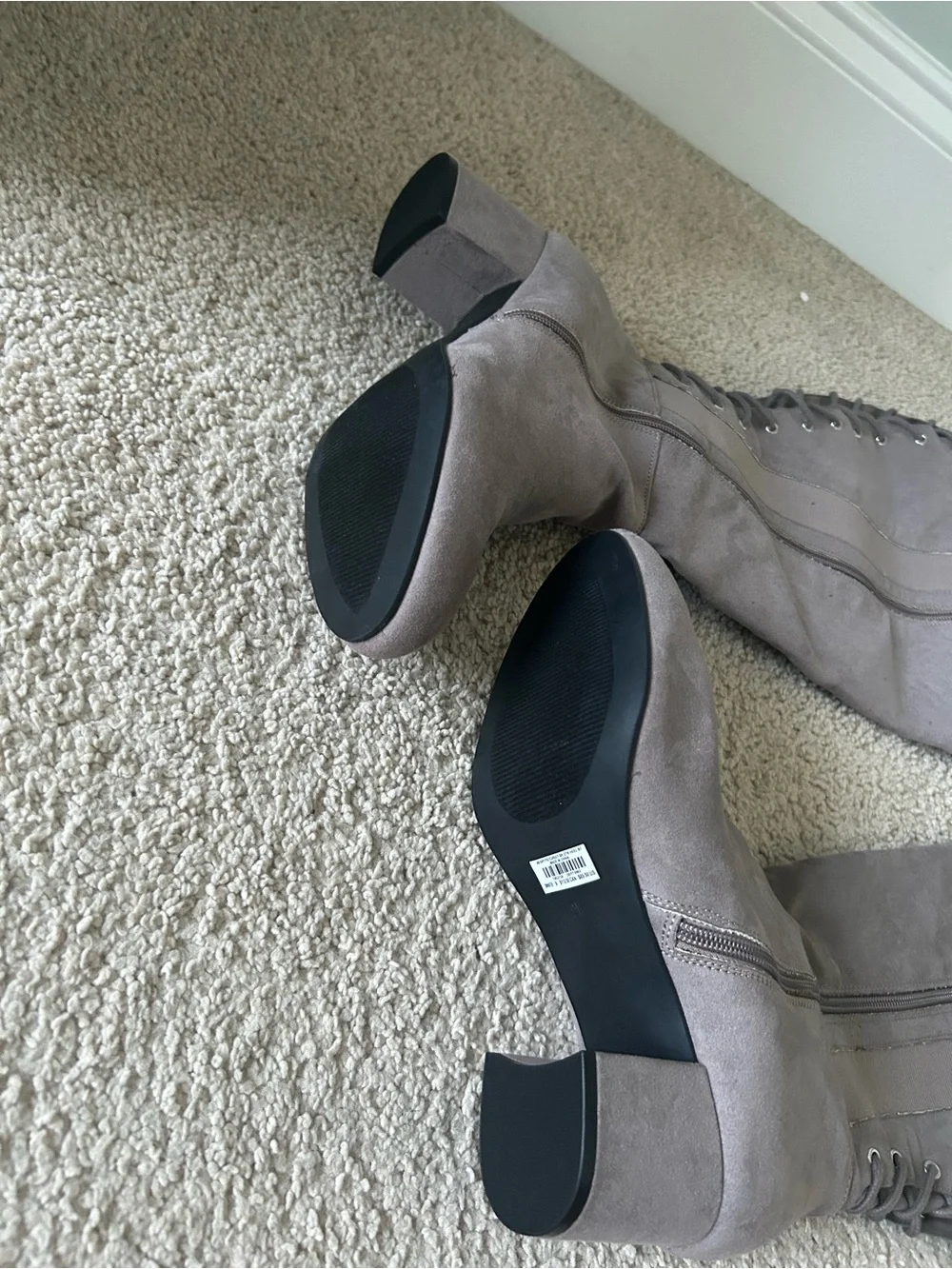 Shoes - Picture 3 of 4